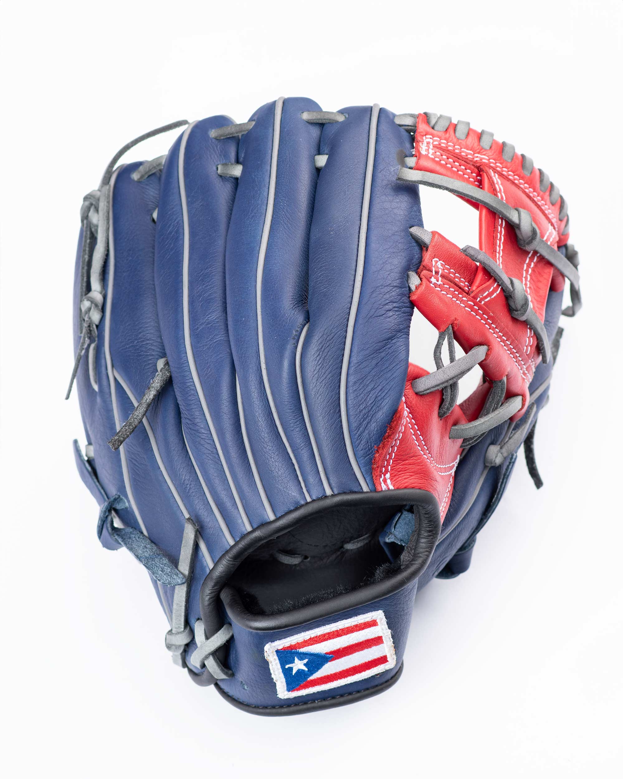 ST Series – Tamanaco Sporting Goods